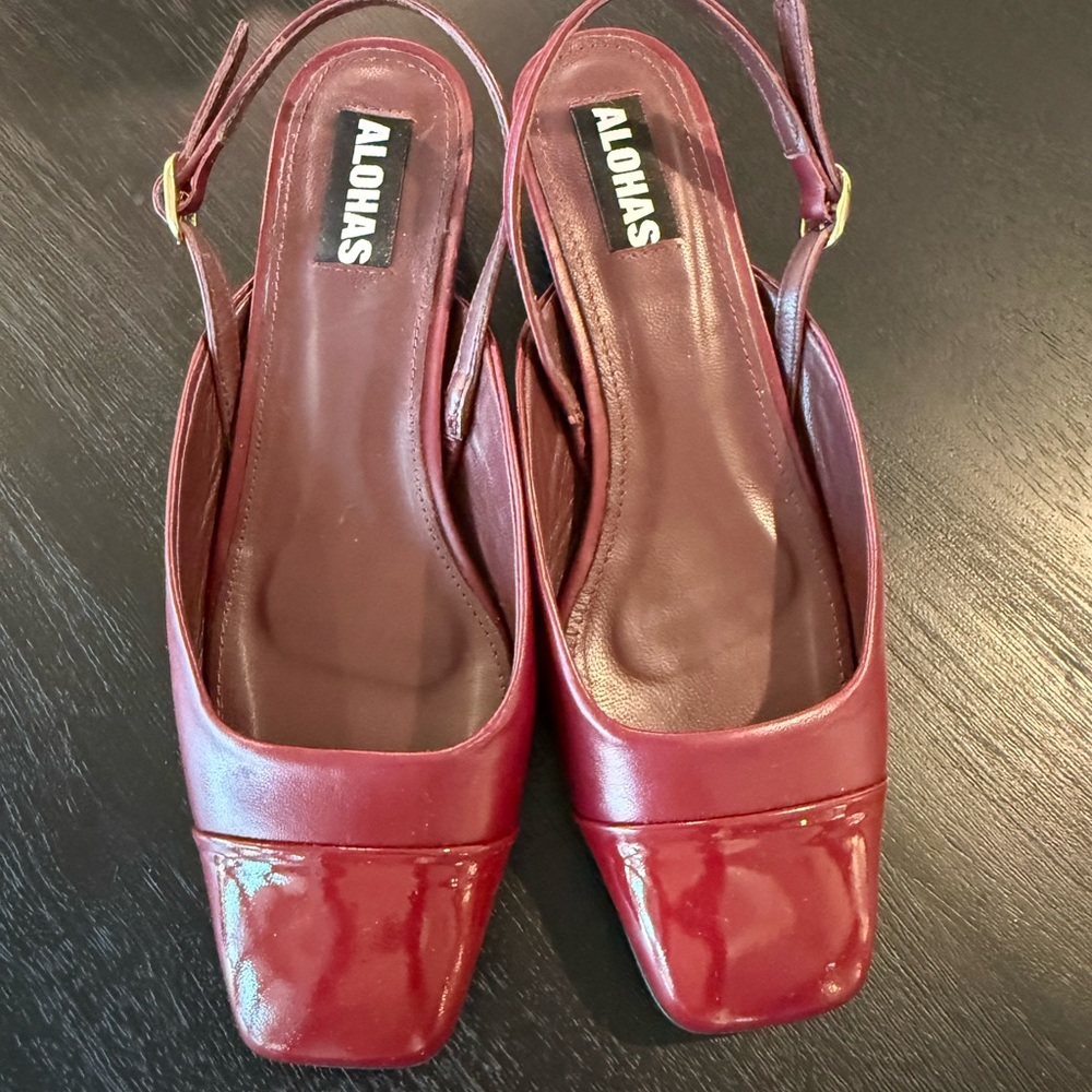 ALOHAS Burgundy Slingback Square Toe Heels